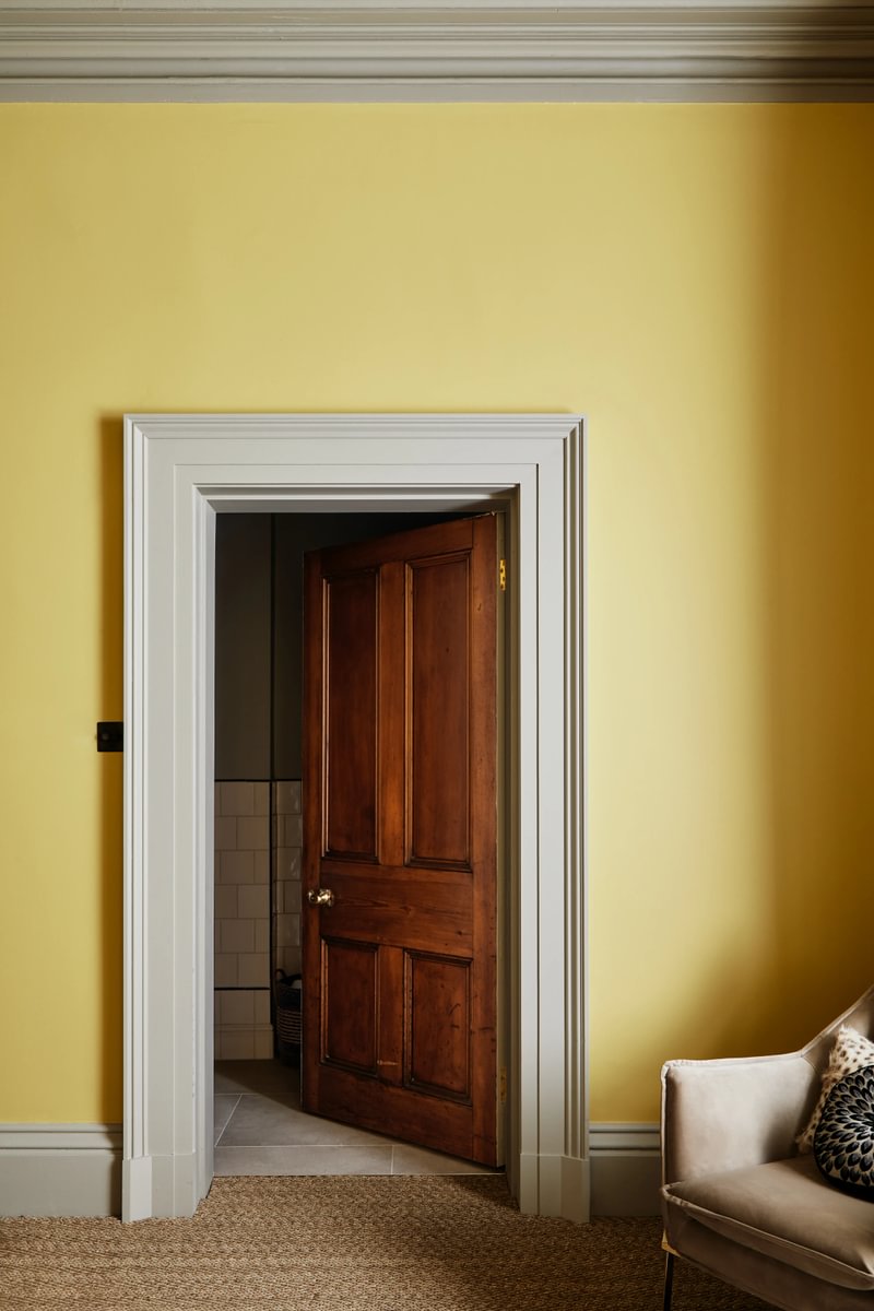 Haymarket™ No.47 _Egyptian Grey™ No.154 W&M Eggshell_Mylands_@thecountryhousediaries.jpg__PID:005230d7-b6d7-4af3-a620-2b6d293e763a