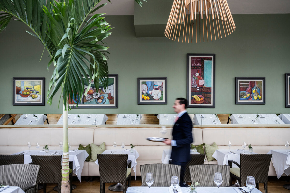 Mylands-Serpentine-green-the-doyle-collection-hotel-the-bristol-restaurant-interior-paint-plantbased-2.jpg__PID:110fd918-140c-4caa-93ee-38a9660f6adb