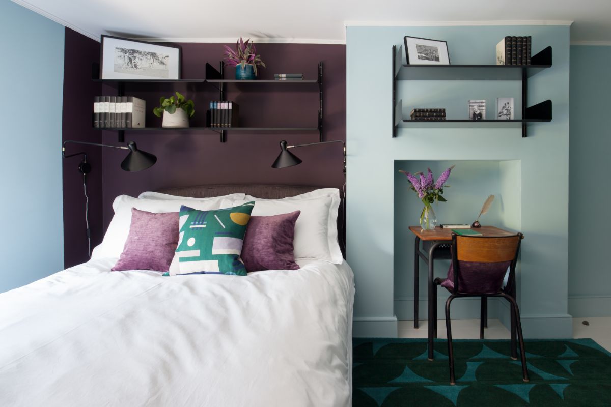 Two Colour Combinations For Bedroom Walls