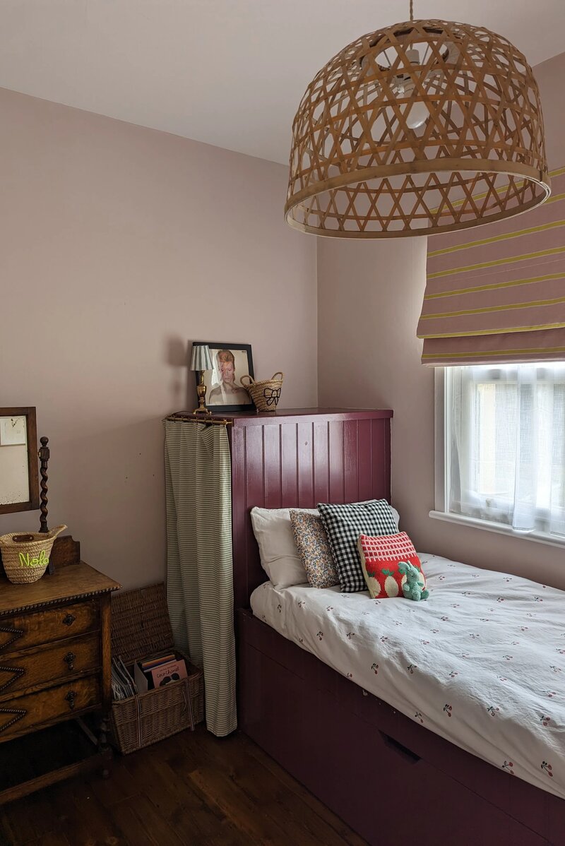 Bedroom_Threadneedle No.262 (Walls)_Rothschild No.296 (Bedframe Woodwork) - 1 - Newsletter and web.jpg__PID:d92762c5-756b-447a-8644-00999a7feb9f