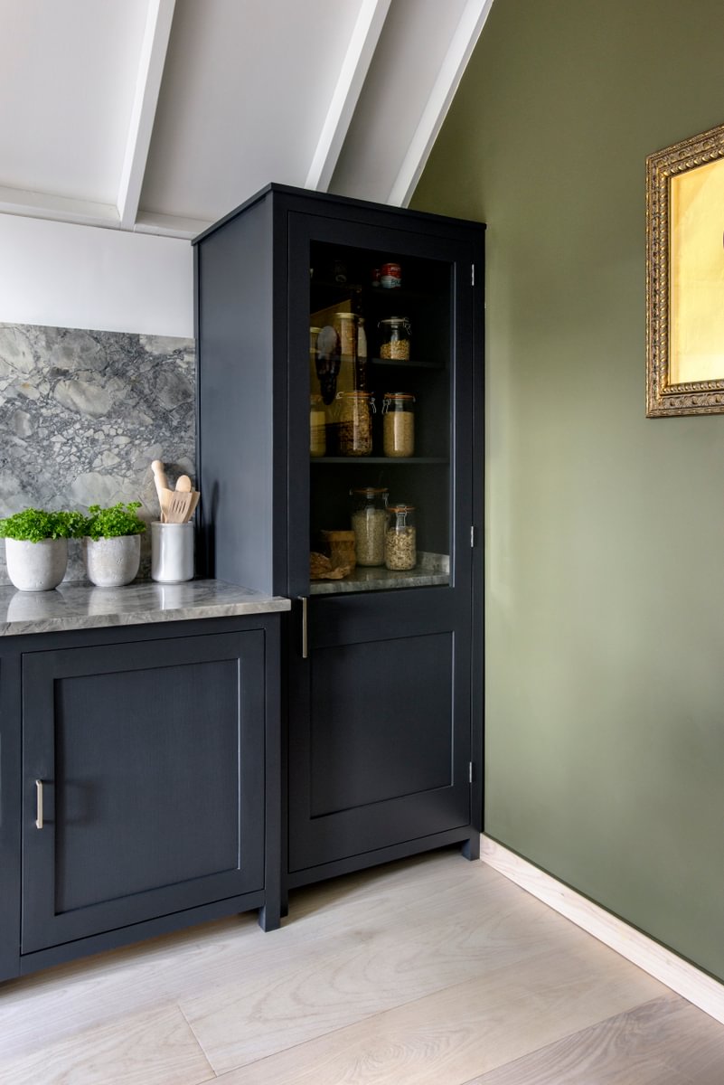 Black Out No.41 (Cabinet)__Kitchen_Mylands_with St Clements & Myrtle Green ©Middleton  @middletonbespoke_P2 - Medium.jpg__PID:89e6782a-5dec-44b7-b9c0-5235e703ecec