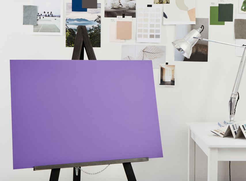 A Purple canvas painted with FTT-019