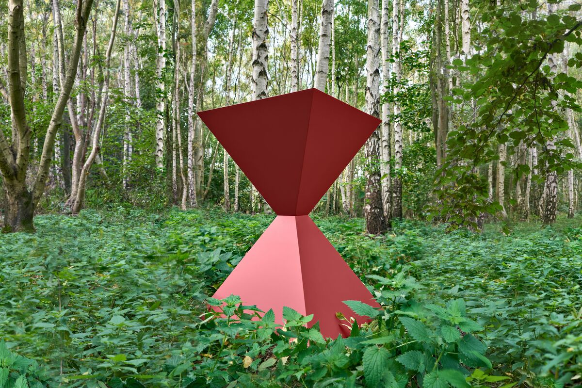 Jinny Blom x Mylands Campaign Imagery - Sculpture in Blomster No.JB01 - Newsletter and web landscape.jpg__PID:3317fc8b-b80e-40f5-854e-c9960cbf3f80